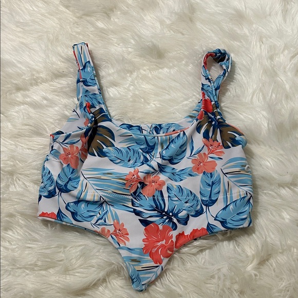 SWIMWEAR BUNDLE Colorful Tropical Swimwear - Picture 11 of 16